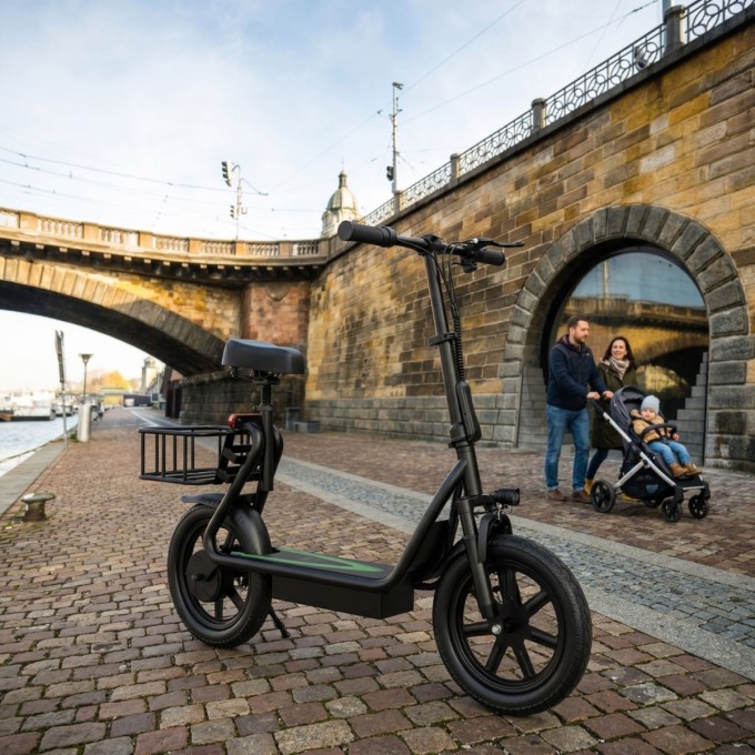 Hulajnoga elektryczna AERIUM AOVO PRO COMFORT V2 czarna